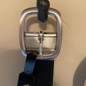 Brand new Robert Graham men’s belt